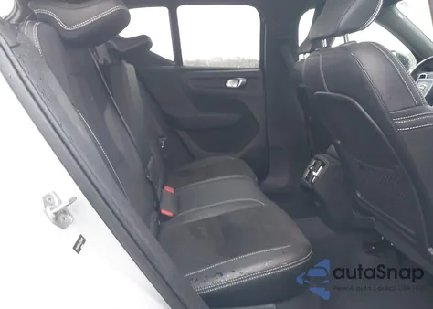 2020 Volvo Xc40 T5 R-Design from USA, damaged, VIN YV4162UM7L2234301